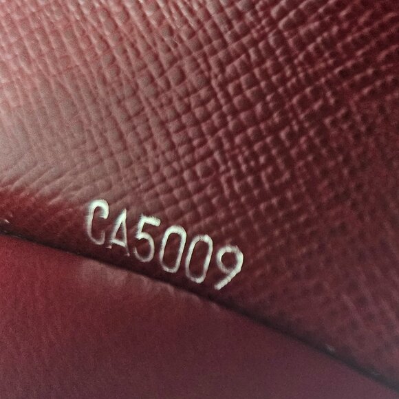 Louis Vuitton Burgundy Key & Card Holder - Picture 7 of 7